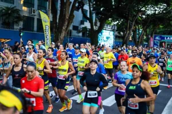 Prova Rústica Tiradentes bate recorde histórico de participantes e reúne mais de 7 mil corredores em Maringá