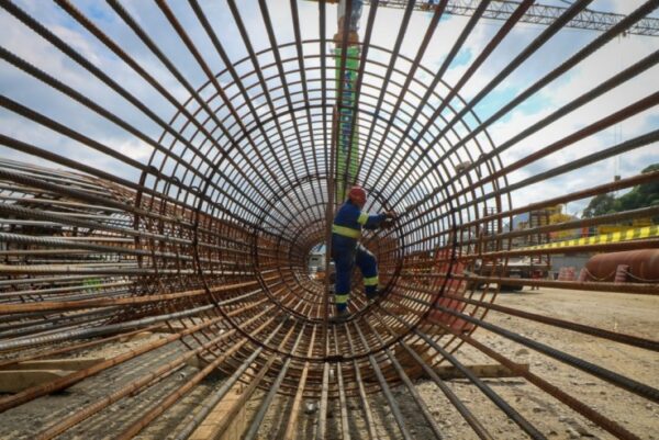 Dia do Trabalho: conheça os operários que estão realizando o sonho da Ponte de Guaratuba