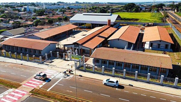 Prefeitura de Arapongas recebe recursos para equipar Caps Infantil e Escola Enzo Daleffe