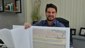 Prefeitura de Arapongas recebe anteprojeto para a pista de arrancada