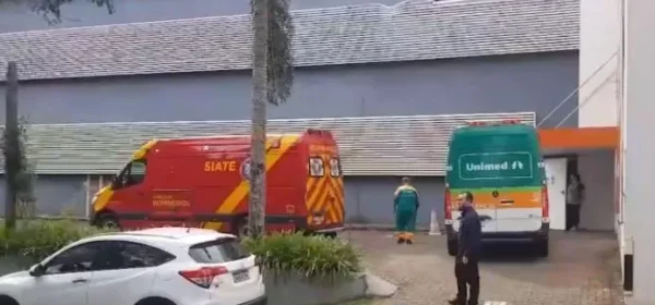 Criança de 7 anos cai do terceiro andar de prédio de colégio no PR