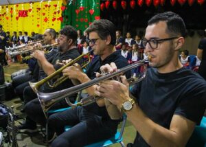 Big Band leva Projeto Todo Canto à Escola Municipal Professor José de Carvalho em Arapongas