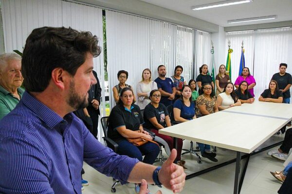 Prefeito recepciona novos servidores do município de Arapongas