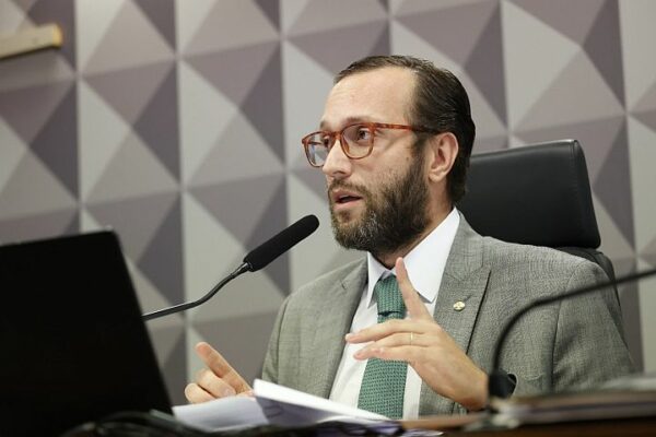 Com articulação de Filipe Barros, ILS é garantido no Aeroporto de Londrina