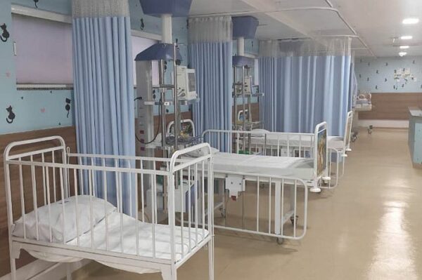 Alta de síndromes respiratórias: Estado contrata 58 novos leitos para regiões de Ponta Grossa, Curitiba e Foz do Iguaçu