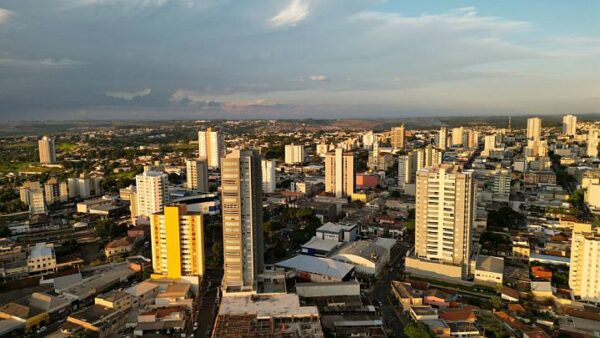 Contribuintes de Apucarana poderão renegociar dívidas pelo Refis à partir de segunda-feira com descontos de até 100% de juros e multa