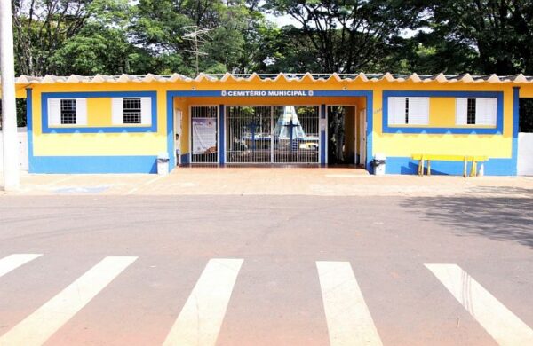 Serviços no Cemitério de Arapongas para o Dia das Mães podem ser feitos até nesta sexta-feira