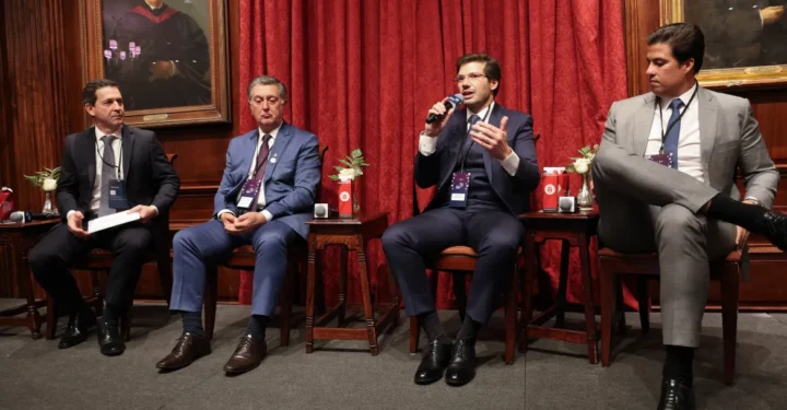 Prefeito lidera comitiva para apresentação de Londrina na Semana do Brasil em Nova York