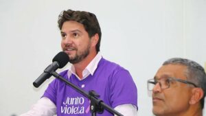 Rafael Cita defende cuidado com idosos na abertura do Junho Violeta na Câmara Municipal