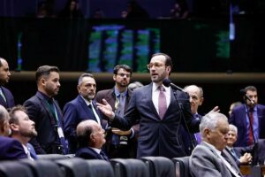 Pela segunda vez, Filipe Barros é um dos 100 parlamentares mais influentes do Congresso