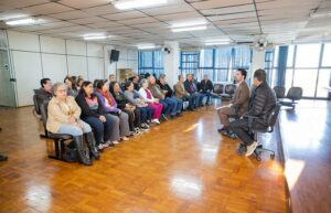 Aniversariantes do mês são homenageados e reconhecidos pela dedicação ao serviço público