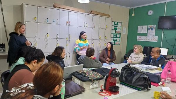 Arapongas promove integração entre saúde e educação
