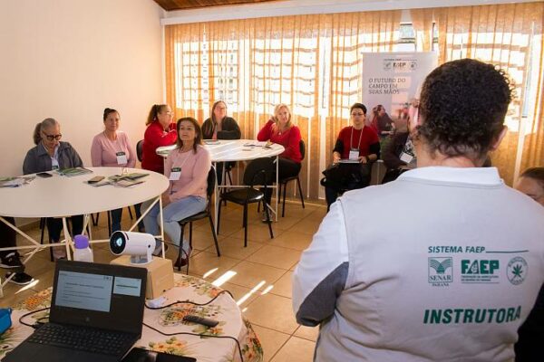 Prefeitura de Califórnia oferece curso de manipulação de alimentos em parceria com o Senar