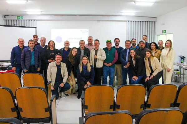 Rafael Cita participa de Assembleia Geral do Cisvir e recepciona novo integrante