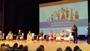 Arapongas participa de Seminário Estadual de Saúde da Mulher