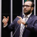 Deputado Filipe Barros (PL-PR) afirma que acionará ONU após medidas contra Bolsonaro