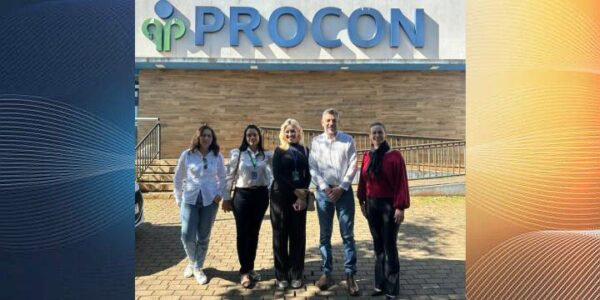 Procon de Arapongas recebe visita do Procon de Sarandi