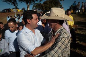 Governador vai aos EUA receber prêmio internacional por políticas para idosos