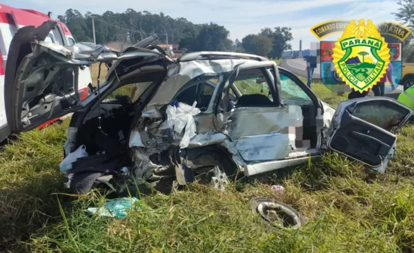 Grave acidente entre moto e carros deixa um morto e seis feridos em Siqueira Campos – Pr