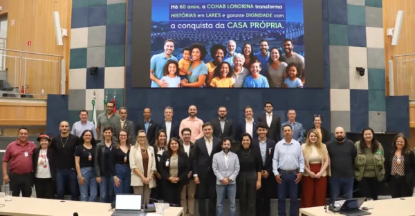 Cohab Londrina recebe homenagem na Câmara Municipal pelos 60 anos de história