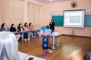 Professores da rede municipal de Califórnia recebem nova formação voltada à inclusão de crianças com autismo