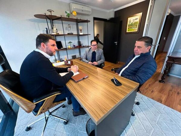Sérgio Onofre começa semana participando de reuniões em Curitiba