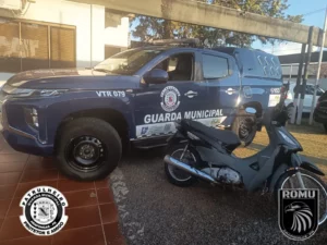 Guarda Municipal de Arapongas apreende jovens que fugiram com moto furtada