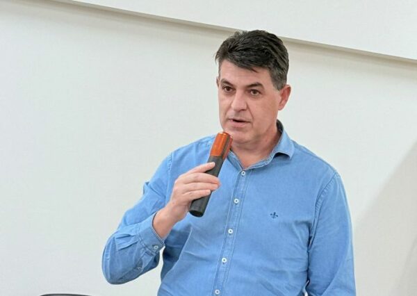 Prefeitura de Arapongas participa de evento no MP sobre combate ao abandono escolar