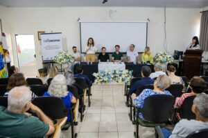 UNESPAR realiza aula magna do programa Universidade Aberta à Pessoa Idosa em Apucarana