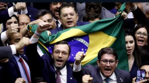 Filipe Barros – ANISTIA JÁ! Com 311 votos favoráveis, acabamos de aprovar na Câmara dos Deputados o REGIME DE URGÊNCIA da Anistia