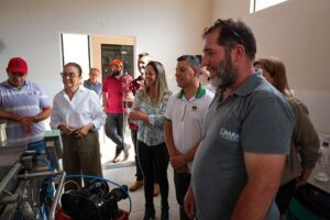 Prefeitura de Arapongas entrega maquinário para cooperativa e fortalece a Agricultura Familiar