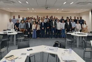 Arapongas participa de oficina ligada ao desenvolvimento regional em Londrina