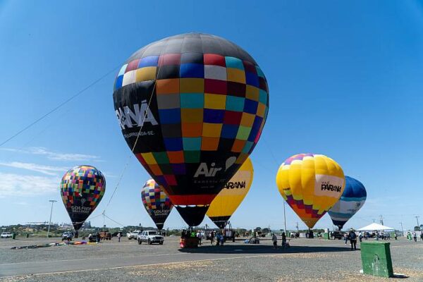 Segunda maior copa de balonismo do Brasil movimenta turismo em Castro e região