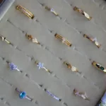 Joias avaliadas em R$ 3.200 são furtadas de comércio em Arapongas