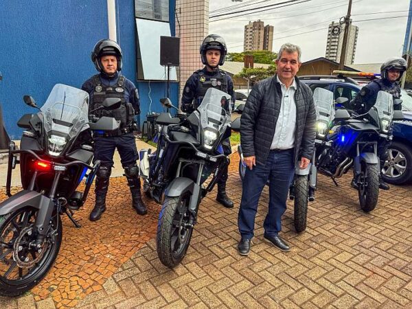 Deputado Bazana entrega novas motocicletas para reforçar a segurança pública de Arapongas